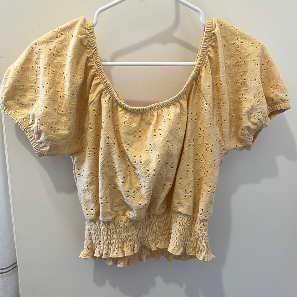 NWOT SO Medium Top